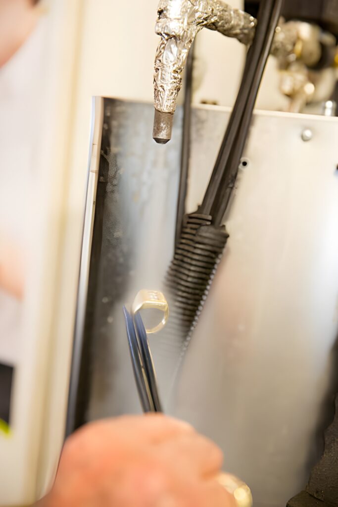 Jewellery vapor cleaning — a professional technique that uses high-pressure steam to remove dirt, oils, and residues, leaving your gold pieces spotless and gleaming.